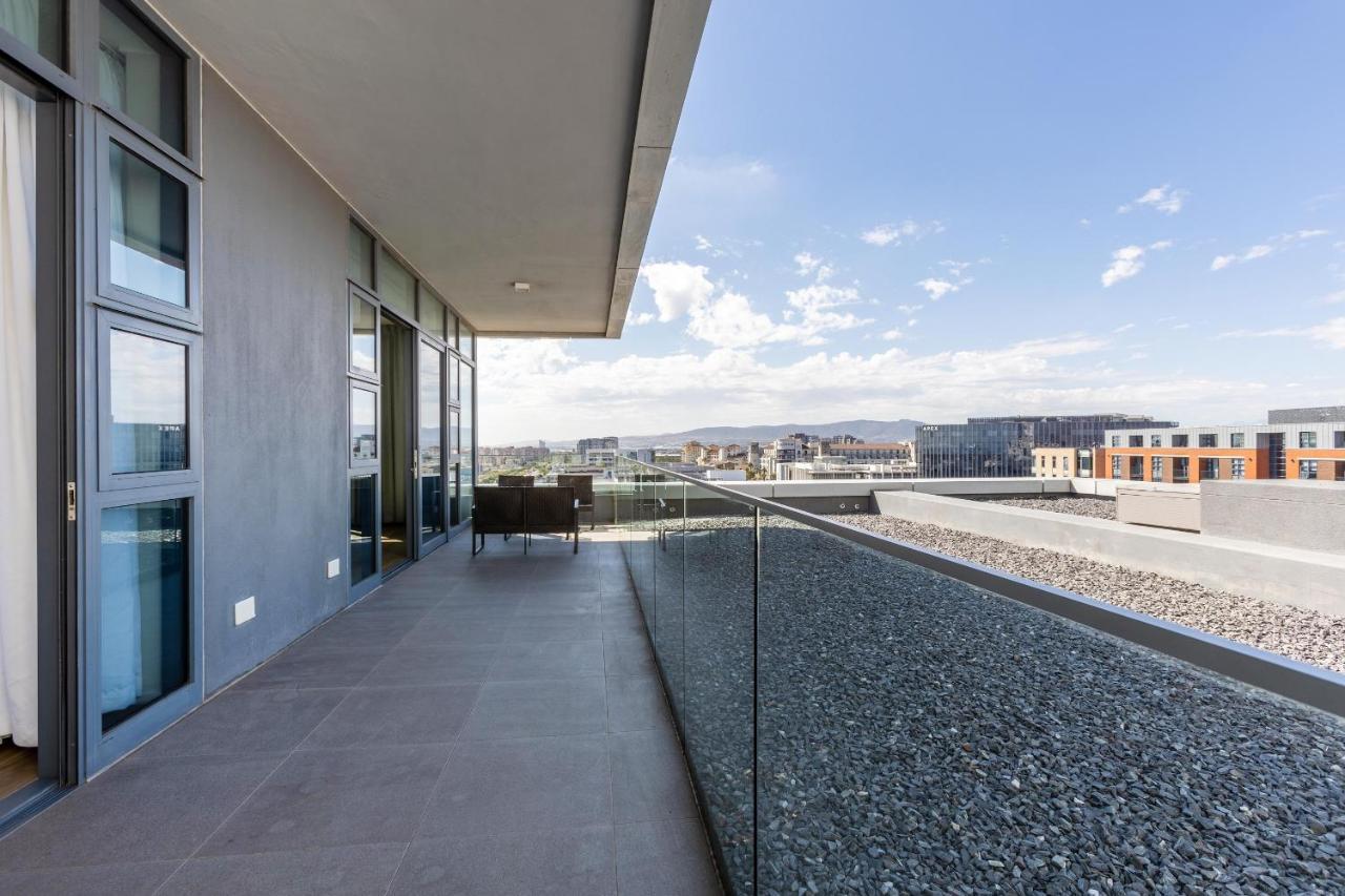Axis Luxury Apartments By Century City Hotels Kapstaden Exteriör bild