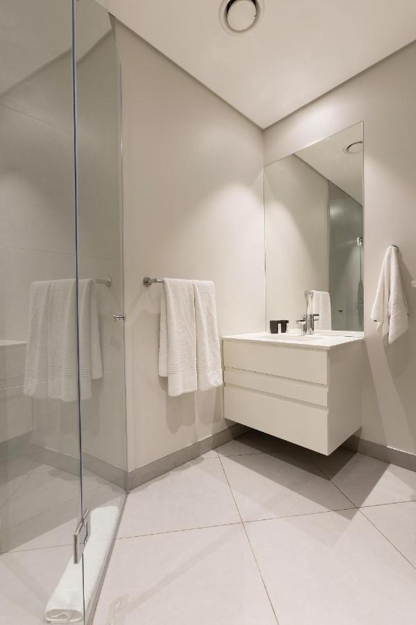 Axis Luxury Apartments By Century City Hotels Kapstaden Exteriör bild
