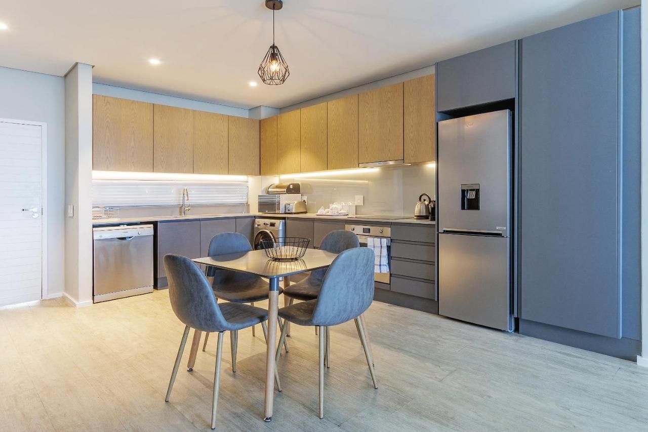 Axis Luxury Apartments By Century City Hotels Kapstaden Exteriör bild