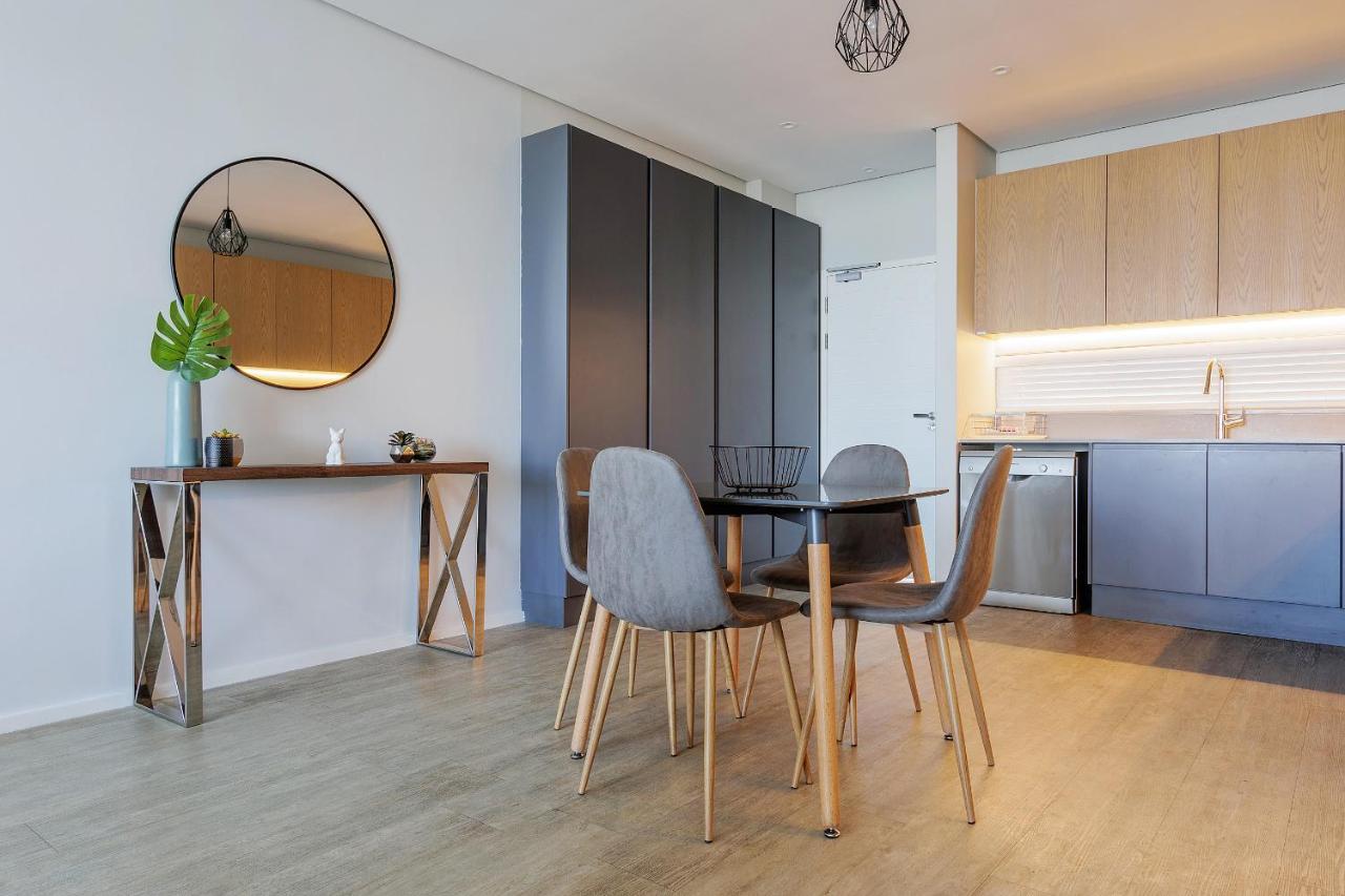 Axis Luxury Apartments By Century City Hotels Kapstaden Exteriör bild